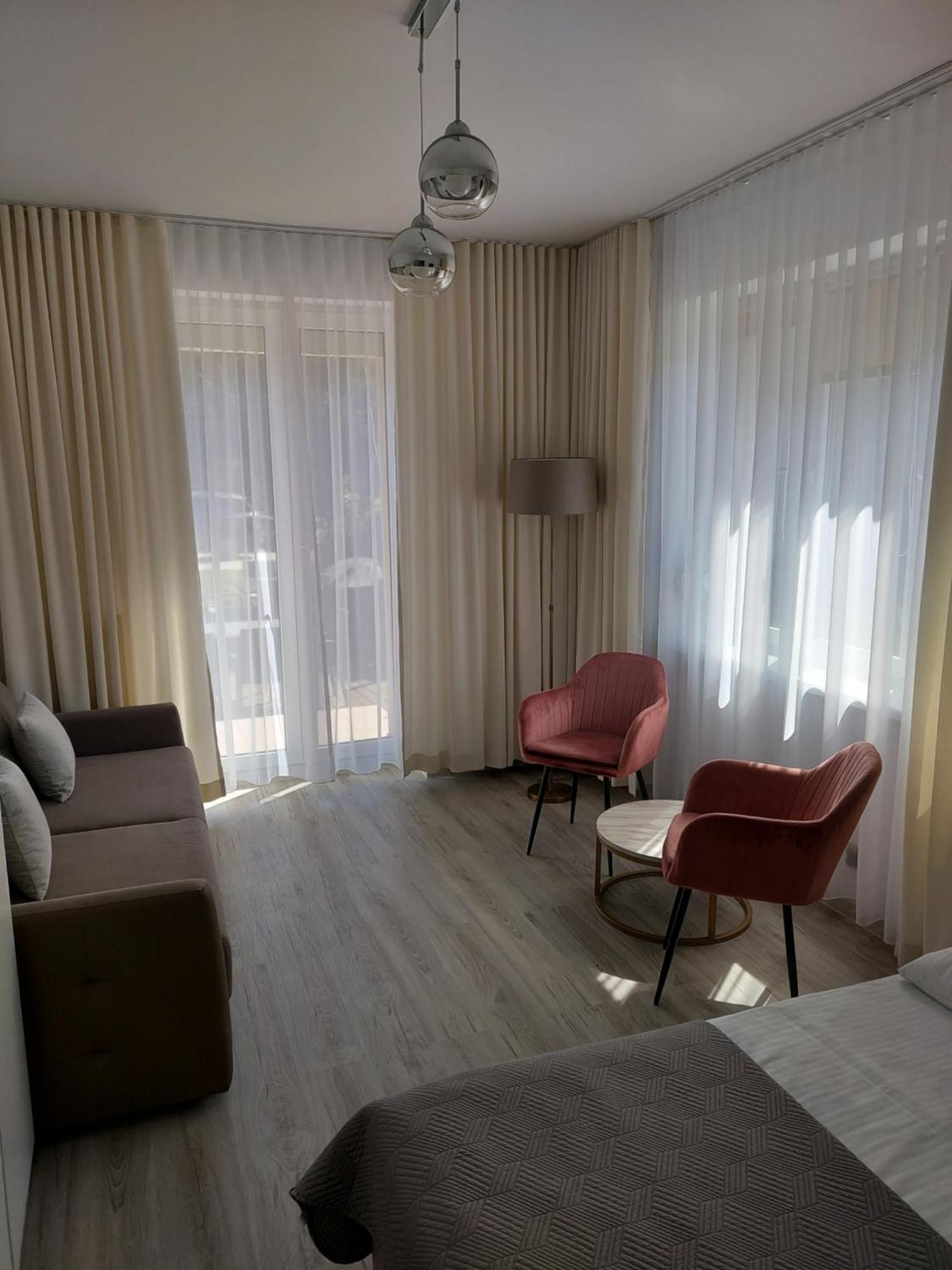 Apartment Goscinne Silver *